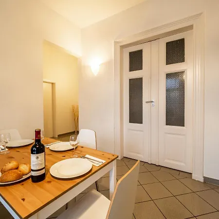 Arbio I Cozy In Center דירה *