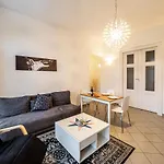 Arbio I Cozy In Center Apartman